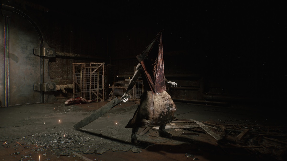 Silent Hill Fans Are Already Looking Ahead To Further Remakes - Pyramid Head standing in a room